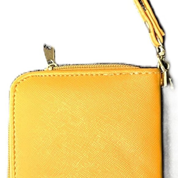 🛑MICKEY MOUSE ➕🆒 WRISTLET Love WALLET Carryall BACKPACK Phone BAG 💸BUY NOW‼️ - Picture 9 of 16